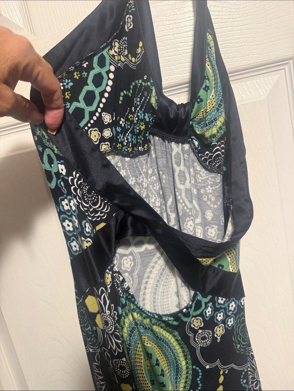 Guess Girls' long summer dress in Black, Green, Teal, and Yellow - Picture 4 of 6
